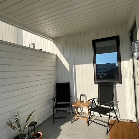 Downtown 2-bedroom