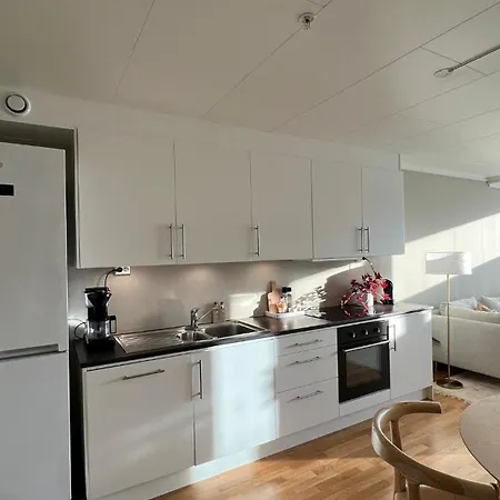 Appartamento Downtown 2-bedroom *